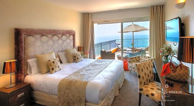 Номер Deluxe Hôtel La Pérouse Nice Baie des Anges