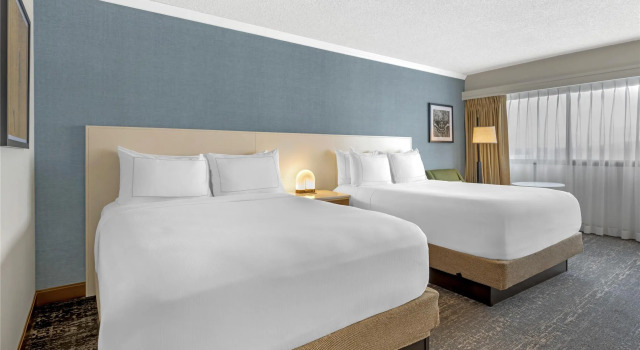 Четырёхместный номер Standard с видом на реку DoubleTree by Hilton Spokane City Center