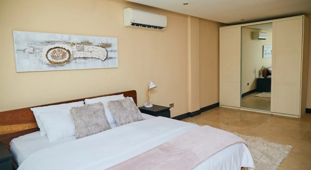 Regal Spaces at Imperial Grove, Prenota Hotel Hotel a Greater Accra con piscina, Piscina