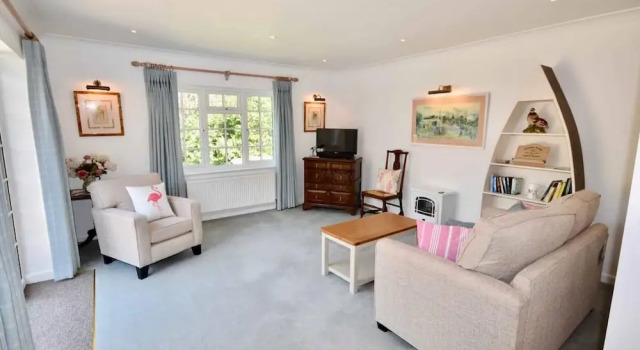 White Roses a dog Friendly Retreat for two, Varaa Huoneisto Asunnot kohteessa Merseyside, Huoneisto