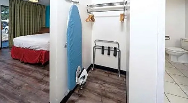 Четырёхместный номер Deluxe Days Inn - Kennewick