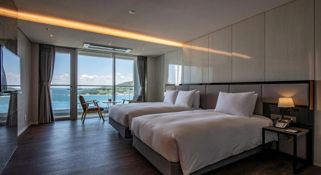 Семейный номер Premier Ramada Suites by Wyndham Geoje
