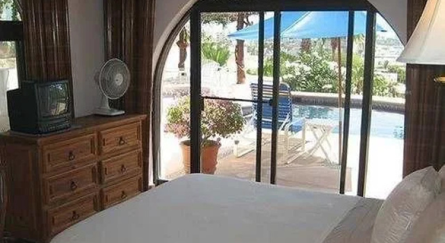 Short Walk to Downtown&Beach from Villa Serrana, Забронировать Вилла СПА-отели Южной Нижней Калифорнии, SPA-услуги