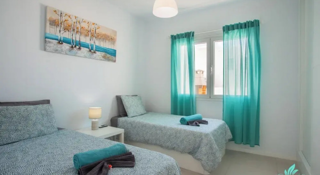 2-bed Villa in Playa Blanca By Retreat Villas, Забронировать Вилла Отели Ланцароте 3 звезды, 3*