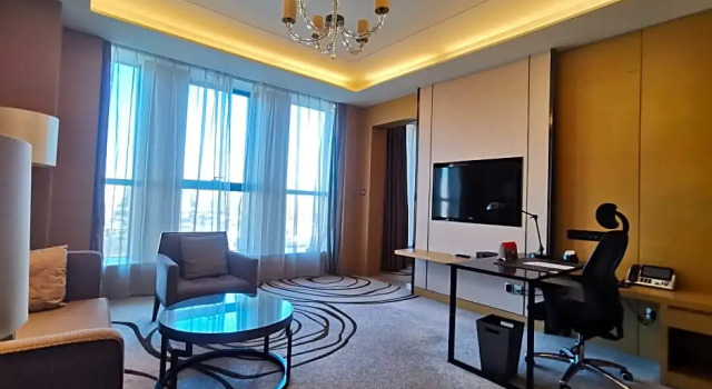 Номер Standard c 1 комнатой Crowne Plaza Tianjin Meijiangnan by IHG