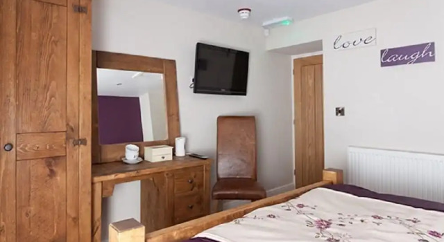 The Fountain Tea Rooms B&B, Reservar Pousada (com pequeno-almoço) Hotéis de 4 estrelas em Matlock, 4*