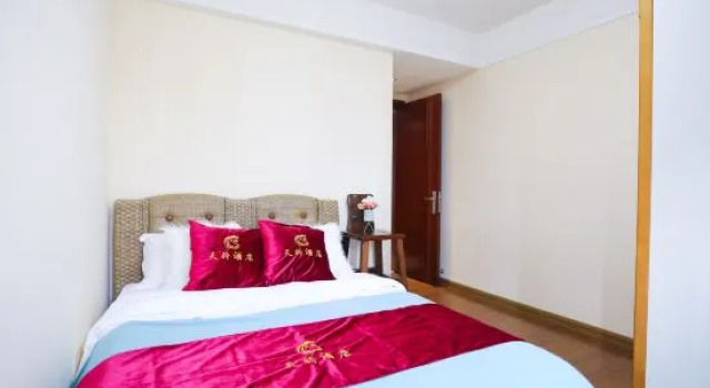 Люкс с 3 комнатами с видом на сад Tianjiao Holiday Scenic Apartment (Huidong Biguiyuan Shili Silver Beach)