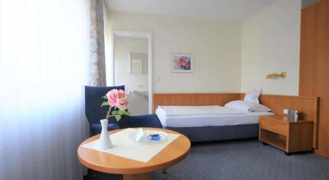 Одноместный номер Standard с балконом Hotel Rheinland