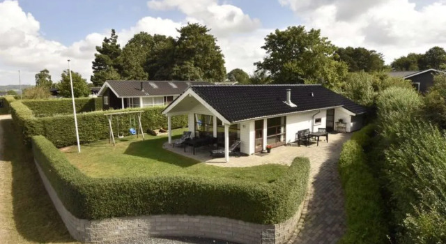 Holiday Home Kyllikki - 300m to the fjord by Interhome, Book Hotel Hotels in Børkop with Parking, Parking