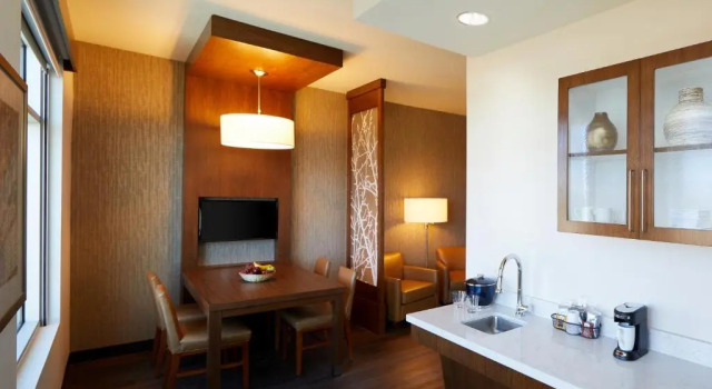 Двухместный люкс c 1 комнатой Hyatt Place Las Vegas at Silverton Village