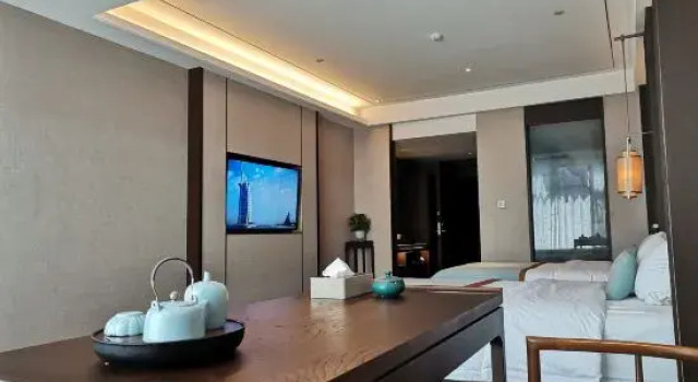 Люкс с 2 комнатами Till Bright Hotel, Lianyuan Binjiang International City