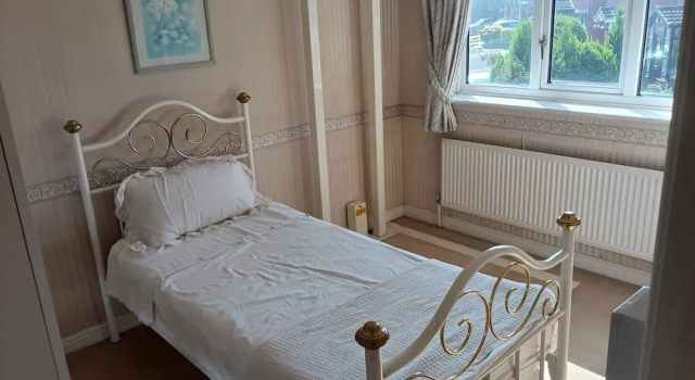 Captivating 3-bed House in Saint Helens, Buchen Sie Hotel St. Helens Merseyside