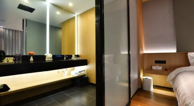 Люкс Boning Hotel (Ningbo Wanren Beach)