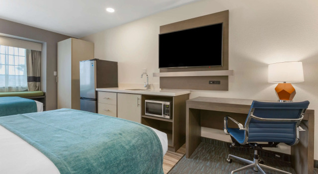 Четырёхместный номер Standard Best Western Plus Yuma Foothills Inn & Suites