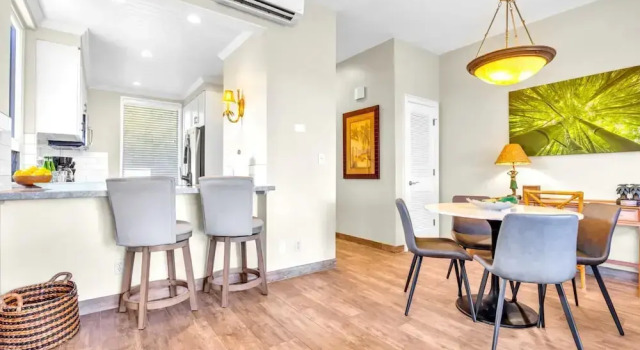Kapalua Bay Villas Ocean View 1 BR Sleeps 4 Villas Steps to Beach Complimentary Car with 6 Nights KBV-24G3 by KBM, Забронировать Курортный отель Отели Капалуа с бассейном, рядом с Поле для гольфа "Капалуа Плэнтейшн Корс", Бассейн
