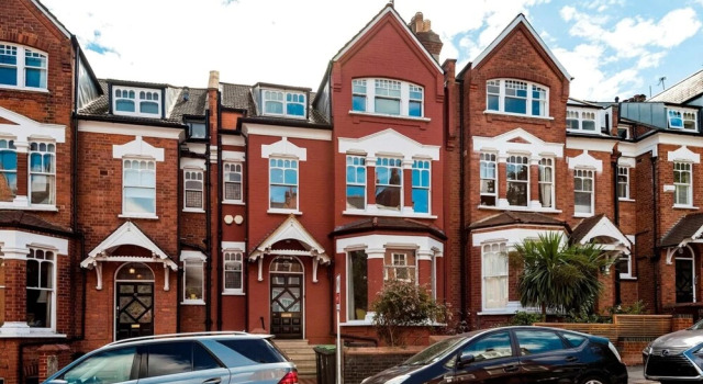 Modern and Bright Highgate Gem