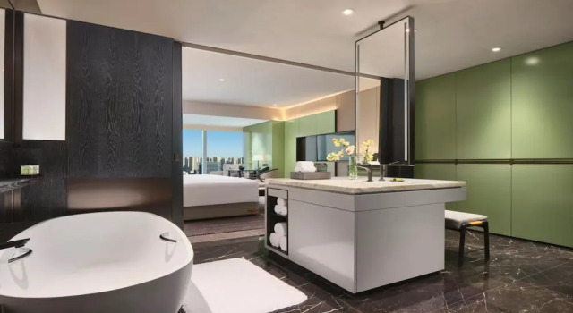 Двухместный номер Classic InterContinental Xian North by IHG