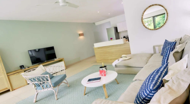 Les Estivales Beachfront Suites & Penthouses with LOV, Boek Hotel Hotels in Mauritius North Coast met parkeren, Parkeren