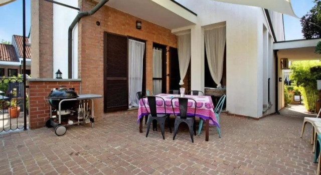 Villa La palmetta, Buchen Sie Villa Peschiera Borromeo Lombardei