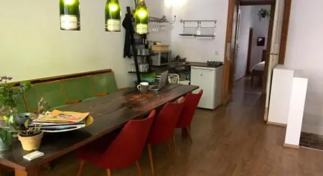 Minimal Hostel, Varaa Hostelli Neukölln Berliini, lähellä Kottbusser Tor underground station