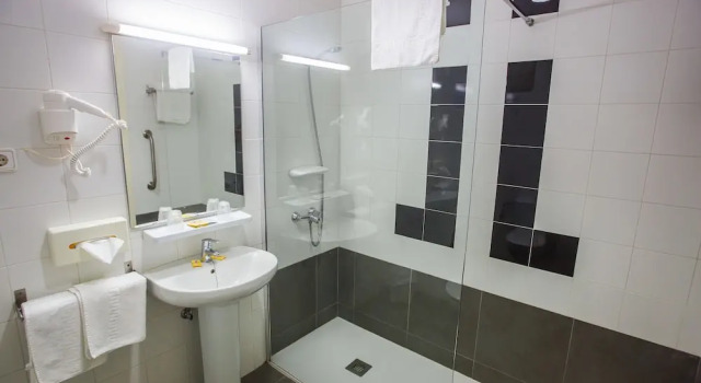 Номер Standard Hotel Neptuno