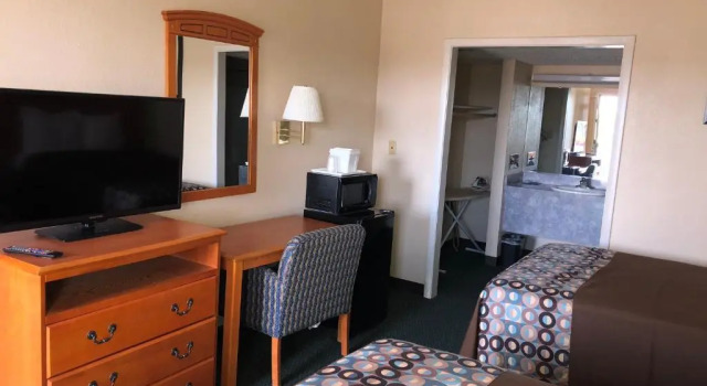 Standard Vierer Zimmer Rodeway Inn