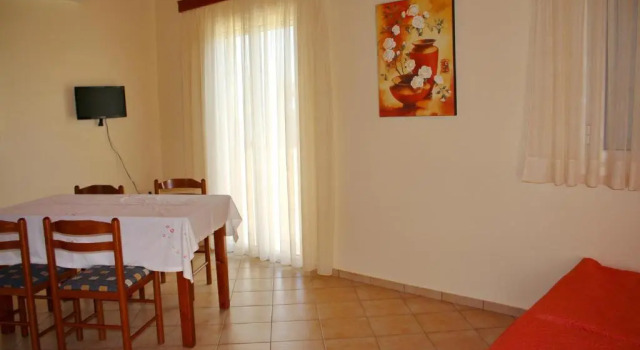 Orfanos 4, Prenota Hotel Koroni Messinia
