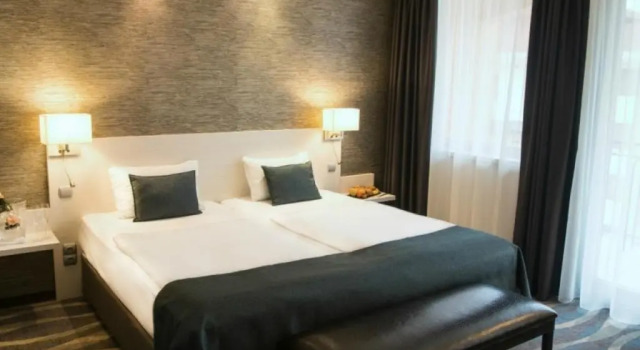 Семейный люкс Hotel Azúr