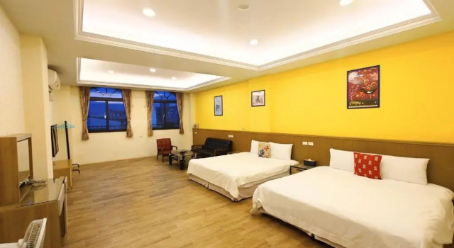 Четырёхместный номер Standard Cat Mia Hostel