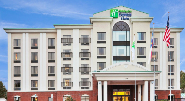 Holiday Inn Express & Suites Wilson-Downtown by IHG, Book Hotel Wilson North Carolina
