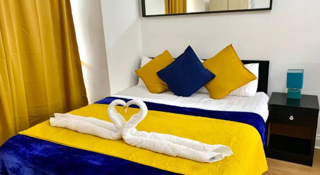 London 4 Bedrooms 3 Bathrooms with Garden House, Забронировать Отель Уолтамстоу Лондон