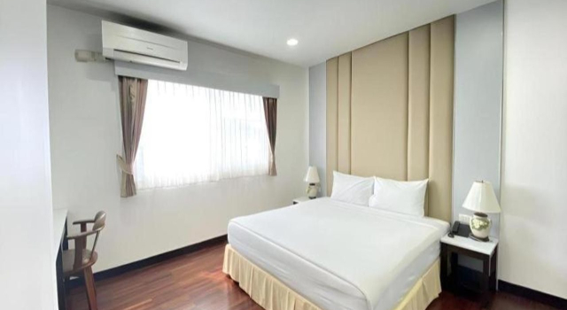 J - Town Serviced Apartments