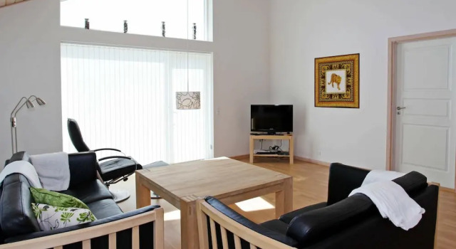 Alluring Holiday Home in Rødby With Whirlpool, Prenota Casa vacanze Ville a Lolland, Villa
