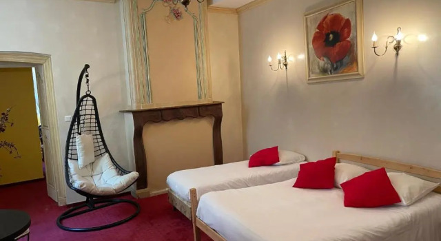 Четырёхместный номер Standard Hotel Le Sully