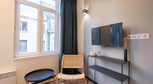 The Light Blue Parrot, Prenota Hotel  