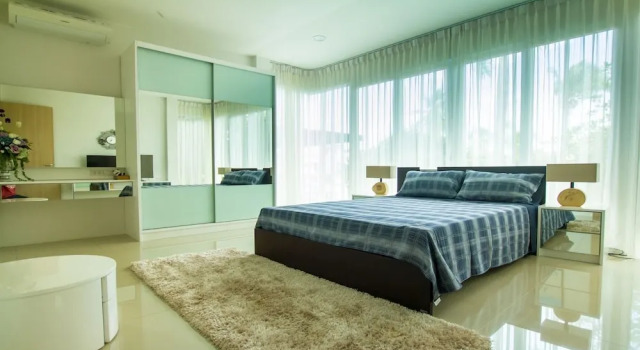 Luxury 5br Pool Villa and Sport Center