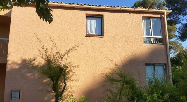 Studio in Sanary-sur-mer, With Wonderful Mountain View and Enclosed Ga, Забронировать Апартаменты/квартира Апартаменты Санари-сюр-Мер, Апартаменты/квартира