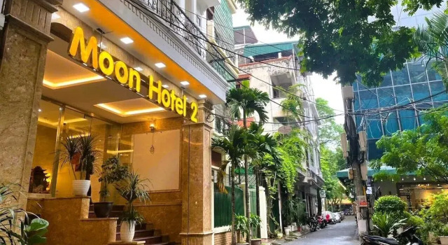 Moon Hotel 26 Do Quang, Забронировать Отель Отели Кау Гиай с парковкой, Парковка