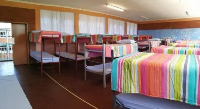 Кровать в общем номере (женский номер) Dirkie Uys Backpackers