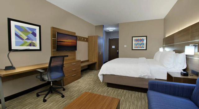 Двухместный люкс Holiday Inn Express & Suites Dallas-Frisco NW Toyota Stdm by IHG