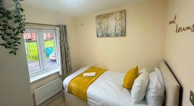Lovely 3-bed House in Solihull, Забронировать Отель Отели Англии 3 звезды, 3*