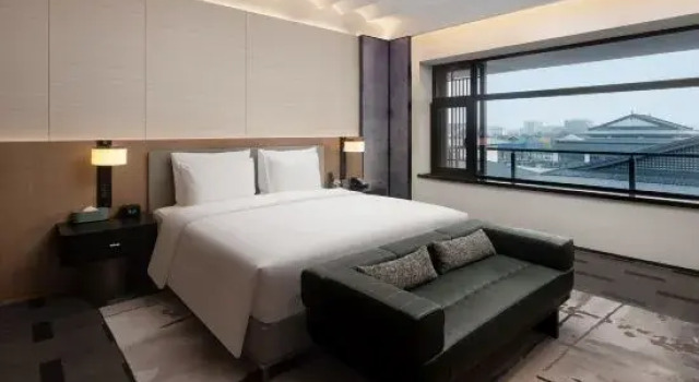 Люкс Bristoria Hotel Yangzhou