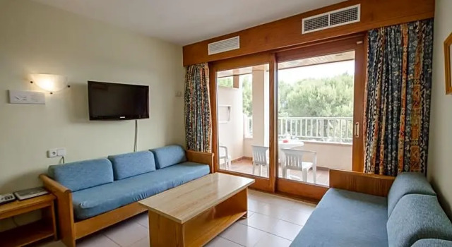 Huoneisto Apartamentos Ponent