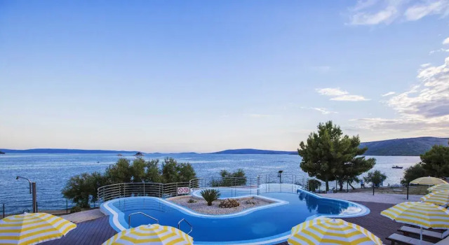 Happy Camp in Amadria Park Camping Trogir, Забронировать Кемпинг Отели Сегет-Враница с парковкой, Парковка