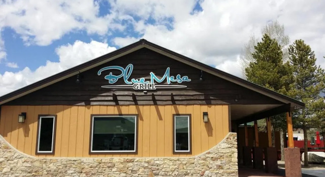 The Inn at Tomichi Village, Book Hotel Hoteller i Crested Butte Mountain med parkering, Parkering