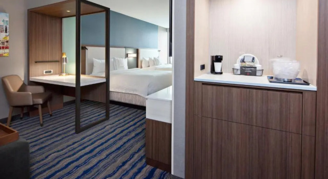 Четырёхместный люкс SpringHill Suites by Marriott Escondido Downtown