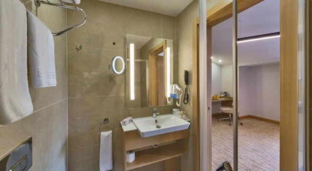 Двухместный номер Economy Hotel Boursier 1 & Spa