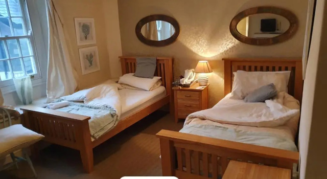 Двухместный номер Standard Halfway House Inn