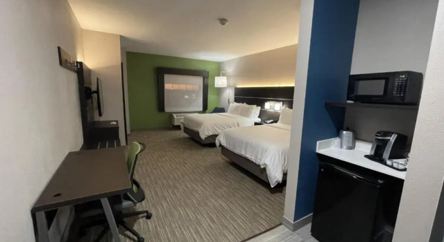 Двухместный номер Standard Holiday Inn Express Hotel and Suites Ada by IHG