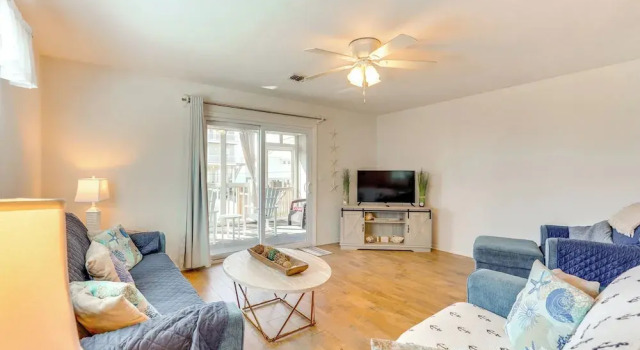 Walk to Shore: Ocean View Cape San Blas Townhome